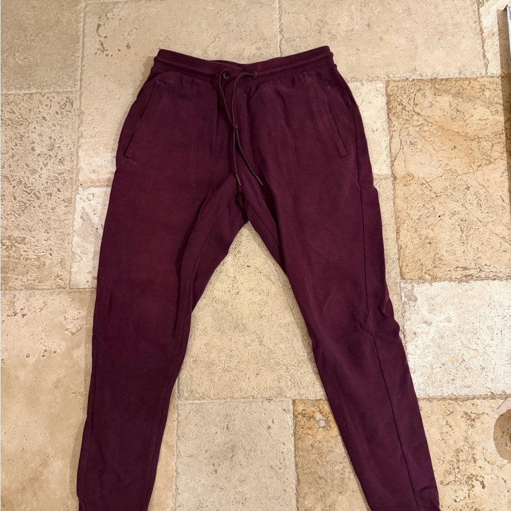 Alphalete joggers